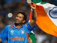 தலைவனோட மேட்ச்னா உசுரைக் கொடுத்து பார்ப்போம்.. எங்க அம்மாச்சி டெண்டுல்கர் வந்துட்டானானு கேக்கும்!