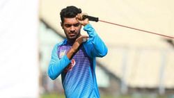 தம்பி! தேதி முடிஞ்சு போச்சு.. எங்கேயும் போக முடியாது! வசமாக சிக்கிக் கொண்ட வங்கதேச வீரர்!