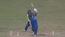 40 பந்தில் 80 ரன்.. தோனியின் ஷாட்டை அடித்து மிரட்டிய இந்திய வீரர்!