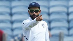 இது ரொம்ப தப்பு.. அனுஷ்கா சர்மா பேரை எதுக்கு இழுக்கறீங்க... விராட் கோலி ஆவேசம்!