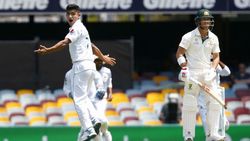 என்னய்யா இது? படுமோசம்.. இப்படிலாம் நான் பார்த்ததே இல்லை.. பாகிஸ்தானை பிரித்து மேய்ந்த ஜாம்பவான்!