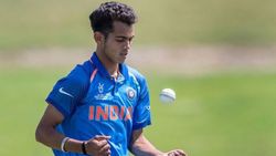 இந்த 2 இளம் இந்திய பந்துவீச்சாளர்கள் மீது நம்பிக்கை உள்ளது..இயான் பிஷப்!