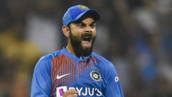 சிக்ஸர் தாக்குதல் நடத்திய ரோஹித், கோலி.. மிரண்டு போன வெ.இண்டீஸ்.. இந்தியா அபார வெற்றி!