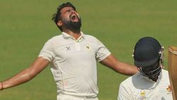 டிக்கெட் கலெக்டரை விக்கெட் வேட்டையாட வைத்த மெக்கிராத்.. இந்திய வீரருக்கு அடித்த அதிர்ஷ்டம்!