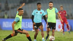 முதல் இடத்தை பிடிக்காம விடக் கூடாது.. கேரளா பிளாஸ்டர்ஸ் அணிக்கு எதிராக களமிறங்கும் கோவா!