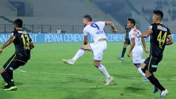 ISL 2019-20 : மிரட்டல் அடி.. சென்னை அணி அசத்தல் வெற்றி.. ஹைதராபாத் எஃப்சியை வீழ்த்தியது!