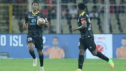 செம மேட்ச்.. கேரளா பிளாஸ்டர்ஸ் அணியை வென்று வாகை சூடிய எஃப்சி கோவா!