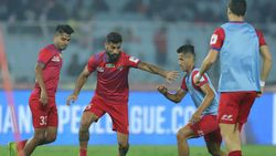 ISL 2019-20 : முதலிடத்தைப் பிடிக்காம விடமாட்டோம்.. திட்டம் போட்டு காத்திருக்கும் ஏடிகே - கோவா அணிகள்