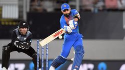 இவ்ளோ பெரிய ஸ்கோரை அடிக்க காரணம் இவங்க தான்.. கேப்டன் கோலி செம குஷி.. யாருப்பா அது?