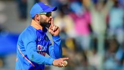 அந்த அதிரடி வீரரை டீம்ல எடுத்தே ஆகணும்.. அடம்பிடிக்கும் கேப்டன்.. கறார் காட்டும் பிசிசிஐ!