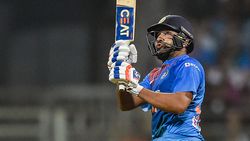 விராட் கோலி கிரேட்... ஆனால் ரோகித் சர்மாவின் ஆட்டம்தான் பிடிக்கும்- முன்னாள் பாக். வீரர்