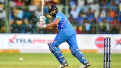 இமாலய சாதனை.. சச்சின், கங்குலி ரெக்கார்டு காலி.. புதிய மைல்கல்லை எட்டிய ஹிட்மேன்!