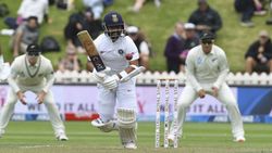 நம்பர் 1 டெஸ்ட் டீமா இது? இந்திய அணி மோசமான ஸ்கோர்.. செம கடுப்பில் இருக்கும் ரசிகர்கள்!