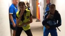 பெண் பாதுகாவலருடன் குத்தாட்டம் போட்ட இந்திய வீராங்கனை... வைரலான வீடியோ