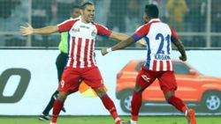 ISL 2019-20 : முதலிடத்துக்கு முந்தும் ஏடிகே.. வெற்றிக்காக போராடும் ஜாம்ஷெட்பூர்.. வெற்றி யாருக்கு?