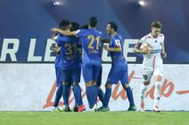 ISL 2019-20 : நார்த் ஈஸ்ட் யுனைடெட் எஃப்சியை வென்றது மும்பை சிட்டி எஃப்சி!