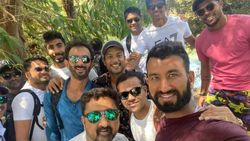 மூங்கில் காடுகளே... வண்டு முனகும் பாடல்களே... கலகலத்த இந்திய அணியின் பயணம்