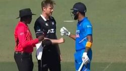 மச்சி.. ஐபிஎல் வரப் போகுது.. கொஞ்சம் ரன்னை மிச்சம் வச்சுக்கோ.. ராகுலை கலாய்த்த ஜிம்மி!