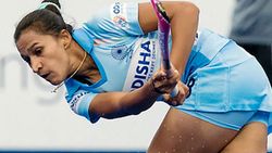 நியூசிலாந்துடனான மகளிர் ஹாக்கி போட்டி - 3 -0 என்ற கணக்கில் இந்தியா வெற்றி