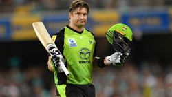 ஒரு மட்டு மரியாதை வேணாமா? ஜாம்பவான் வீரரை போட்டு பிளந்துட்டு.. மன்னிப்பு கேட்ட ஆஸி. வீரர்!