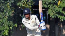 தம்பி.. இந்த தடவையும் சான்ஸ் கிடையாது.. கிளம்புங்க.. இளம் வீரருக்கு டாட்டா காட்டிய கேப்டன்!