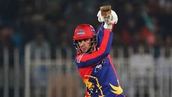 இங்கிலாந்து வீரர் அலெக்ஸிடமிருந்துதான் கொரோனா பரவியிருக்கணும்.. ரமீஸ் ராஜாவுக்கு சந்தேகம்