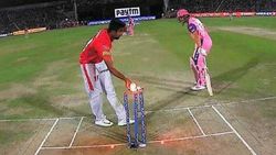 அந்த சம்பவம் ஞாபகம் இருக்கா? உங்களுக்கும் அதே கதிதான்.. மக்களுக்கு கொரோனா வார்னிங் கொடுத்த அஸ்வின்!