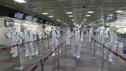 உலகிலேயே கொரோனாவால் மோசமாக பாதிக்கப்பட்டது இவங்க தான்.. கண்ணீர் விட்டு கதறும் அந்தத் துறை!