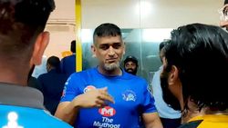 இப்ப போறேன்... ஆனா மறுபடியும் வருவேன்... கிளம்பிட்டாருய்யா.. தோனி கிளம்பிட்டாருய்யா!