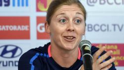 வேணாம்... வலிக்குது... அழுதுருவேன்... ஏமாற்றத்தில் ஹெதர் நைட்