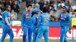 நல்லாருங்கம்மா.. நல்லாருங்க.. நல்லா ஆடுனீங்க.. மனசார பாராட்டுகிறோம்!