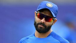 கொரோனா ஊரடங்கு : வெளியே வந்தா இப்படி தான் நடக்கும்.. வீடியோ போட்டு வார்னிங் கொடுத்த ஜடேஜா!