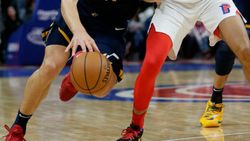 ஓ காட்.. 3 கூடைப்பந்து வீரர்களுக்கு கொரோனா.. அதிர்ச்சியில் அமெரிக்கா!