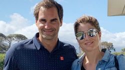 புருஷன் பொண்டாட்டின்னா இப்படி இருக்கணும்.. கொரோனாவைரஸ் .. நிதியை அள்ளிக் கொடுத்த பெடரர்!