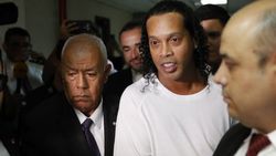 போலி பாஸ்போர்ட்னு ரொனால்டின்ஹோவுக்கு தெரியாது.. வக்கீல்