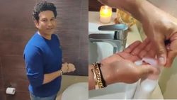 கை கழுவ கிளாஸ் எடுக்கும் சச்சின்... கொரோனாவிலிருந்து தப்பிக்க ஆலோசனை