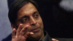 இந்தியால என்ன பண்றாங்கன்னு தெரியுமா? உங்களால இதைக் கூட பண்ண முடியாதா? பாக். மக்களை வெளுத்த பிரபலம்!