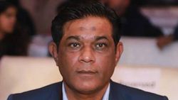 கோலி கிட்ட வச்சுக்காதீங்க.. அவ்வளவுதான் சொல்ல முடியும்.. எச்சரிக்கும் ரஷீத் லத்தீப்