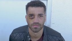 அட என்னண்ணே நீங்க.. உங்க கண்ணை நீங்களே குத்திட்டீங்களே.. வடிவேலு கதையா இருக்கே! 