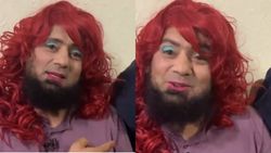 அழகே அழகே .. நீ பேரழகே.. இவர் யாரென்று தெரிகிறதா.. விக்கு.. மேக்கப்பு.. கலக்கறீங்களே!