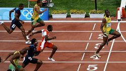 இதுக்குப் பேருதான் சோசியல் டிஸ்டன்சிங்.. பொட்டில் அடித்தாற் போல சொன்ன போல்ட்