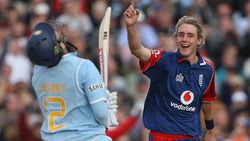 அவனுக்காக இதை செய்! 6 சிக்ஸ் அடித்தபின்.. யுவராஜை சந்தித்த அந்த பவுலரின் தந்தை.. நெகிழ்ச்சி சம்பவம்!