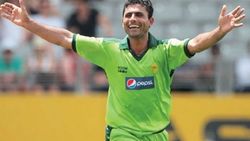 உலகக் கோப்பையில் இந்தியாவை பாகிஸ்தான் ஜெயிக்கவே முடியாது.. அப்துல் ரஸ்ஸாக்கே சொல்லிட்டார்