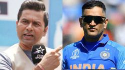 மன்னிச்சுருங்க.. கெஞ்சிய முன்னாள் வீரர்.. விடாமல் திட்டிய தோனி ரசிகர்கள்.. ஷாக் சம்பவம்!