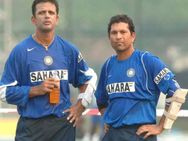 ஒரே ஓவரில் 2 விக்கெட்.. தட்டித் தூக்கிய டிராவிட்.. கேப்டன் கங்குலியின் கேம் பிளான்.. தரமான சம்பவம்!