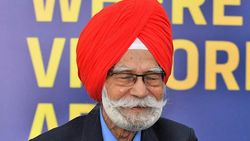 ஹாக்கி ஜாம்பவான் பல்பீர் சிங் மரணம்.. 3 ஒலிம்பிக் தங்கம் வென்றவர்.. பயிற்சியாளராகவும் சாதித்தவர்!