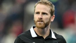 கேன் வில்லியம்சன் கேப்டன் பதவியை பறிக்க சதி.. நியூசி. கோச் ரகசிய திட்டம்.. ட்வீட்டால் பரபரப்பு!