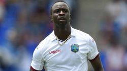 இங்கிலாந்துக்கு எப்படா போவோம்னு காத்துக்கிட்டு இருக்கேன்... மே.இ.தீவுகள் அணி வீரர் ஆவல்