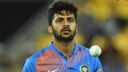 தம்பி.. யாரைக் கேட்டு இதெல்லாம் பண்றீங்க.. இளம் வீரர் மீது கடும் கோபத்தில் பிசிசிஐ.. கசிந்த தகவல்!