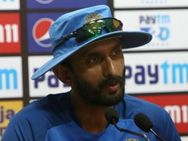 இவரை எல்லாம் வைச்சுகிட்டு என்னத்த பண்றது? இந்திய அணி பயிற்சியாளரை விளாசிய யுவராஜ் சிங்.. ஓபன் டாக்!